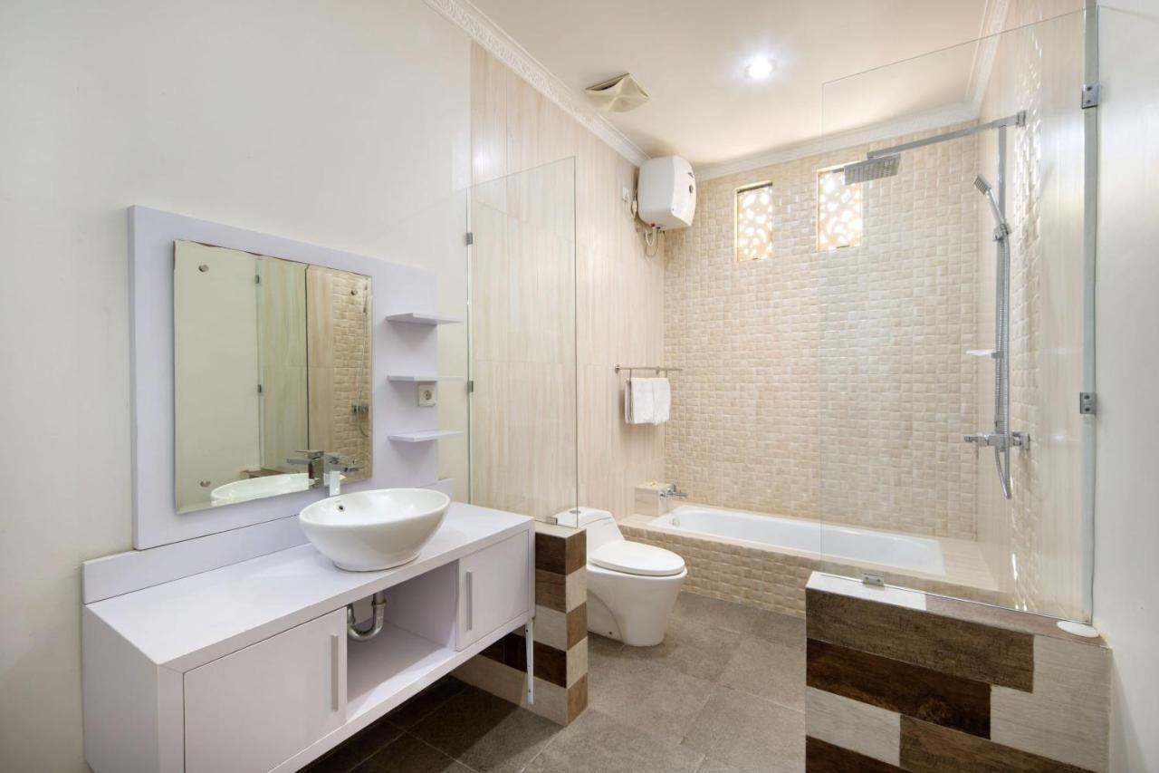 Jineswari Kuta By Kamara Hotel ภายนอก รูปภาพ